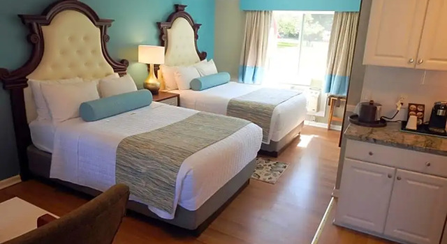 Номер Classic SeaCoast Inn