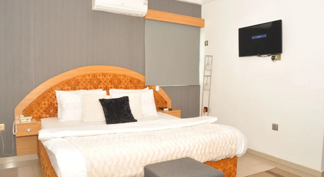 Номер Luxury Ne-Yo Hotel and Suites