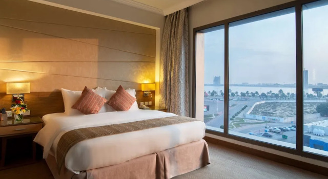 Двухместный номер Budget с видом на город Golden Tulip Dammam Corniche Hotel