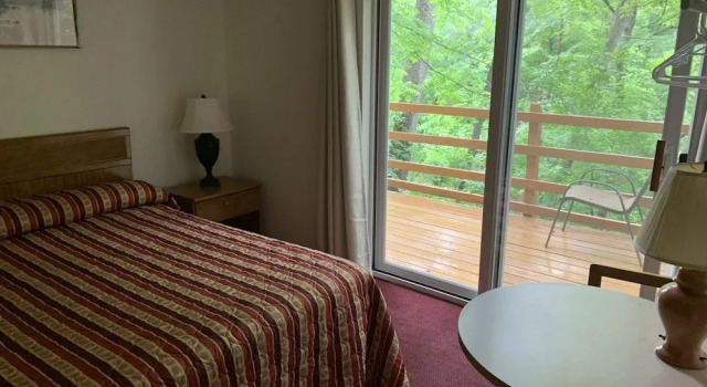 Lakeside Motel