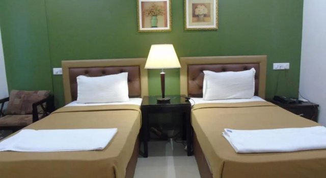 Двухместный номер Standard Seasons Hotels & Resorts