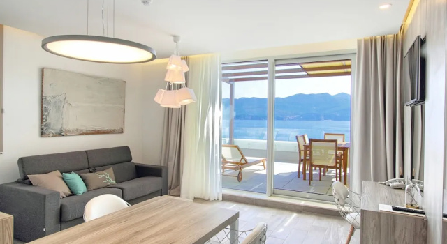Люкс Deluxe Kalamota Beach House