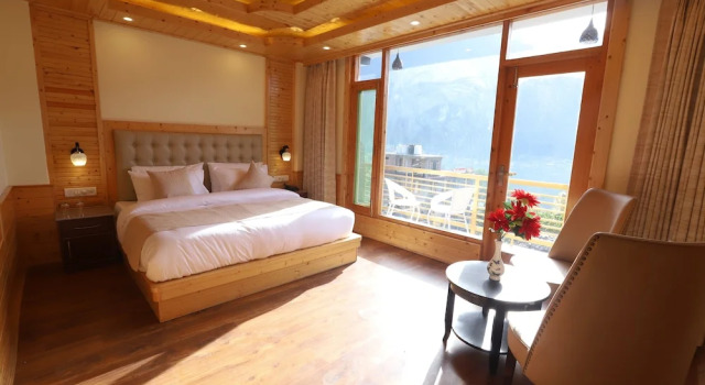 Номер Premium Golden Wood Manali By Rosetum