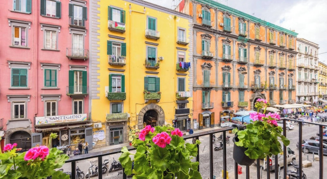 Borgo Vergini Suites, Book Hotel Napoli Campania
