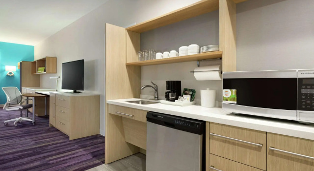 Четырёхместная студия Home2 Suites by Hilton West Monroe