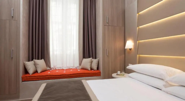 Jackies Apartments, Забронировать Апартаменты/квартира Отели Рима с парковкой, рядом с Станция метро Manzoni, Парковка