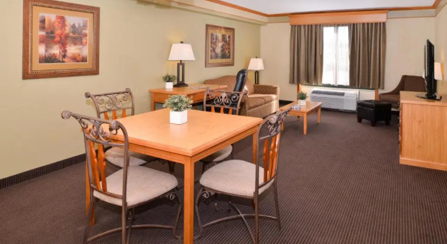Люкс Best Western Plus Sidney Lodge