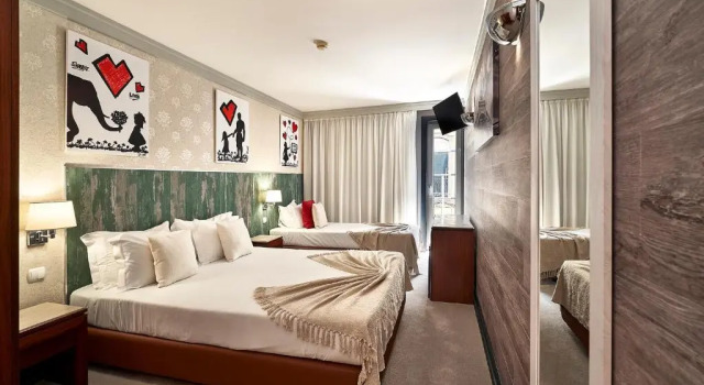 Трёхместный номер Standard José Estêvão Hotel