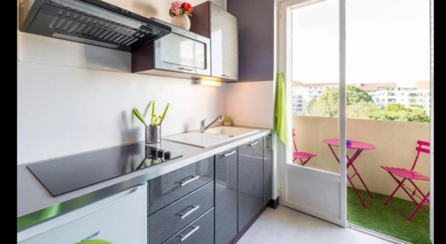 Le Saint Mo' - Joli appartement tout confort au coeur de Monplaisir, Rezerwuj Apartament Hotele w Rhône z parkingiem, Parking