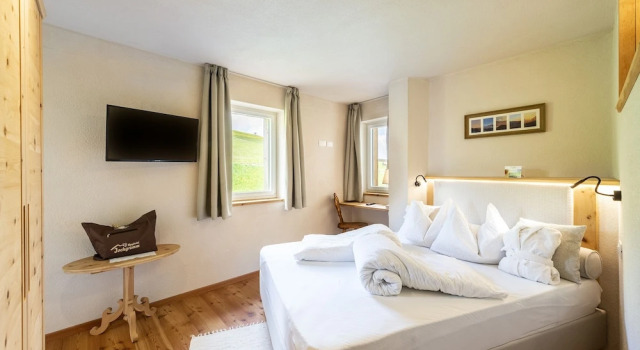Двухместный номер Standard с балконом и с видом на горы Berghotel Jochgrimm - Your Dolomites Home