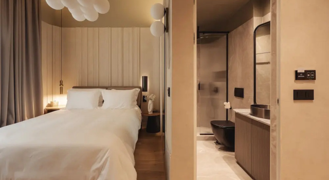Номер Standard с балконом Zenith Premium Suites