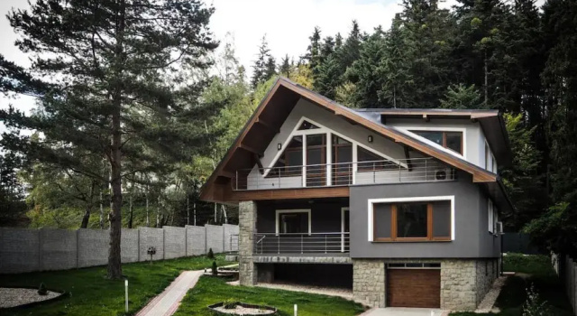 Вилла с балконом Villa in Fren tát near Ski Resorts & Jacuzzi