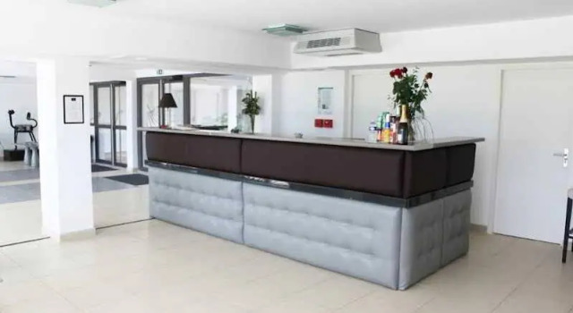 Residence Adonis Aix En Provence, Забронировать Отель Экс-ан-Прованс Буш-дю-Рон