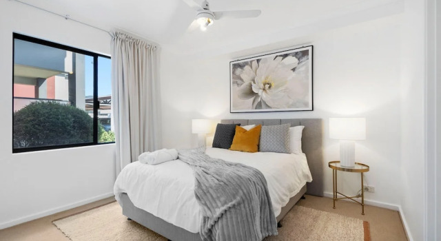 Perfect Location 2BR 1bth - Beckenham