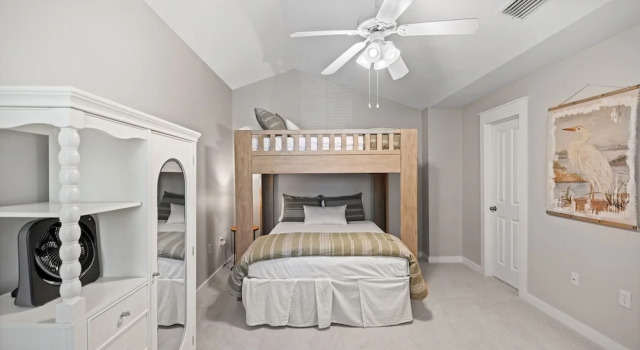 1317 Laurel Grove 3 Bedroom Home by RedAwning, Varaa Lomakoti Hotellit Emerald Coast uima-altaalla, Uima-allas