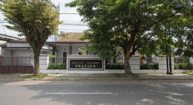 RedDoorz Syariah @ Janti Malang