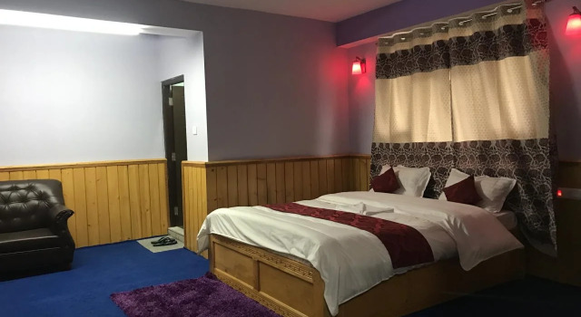 Hill Hotel Lachhung
