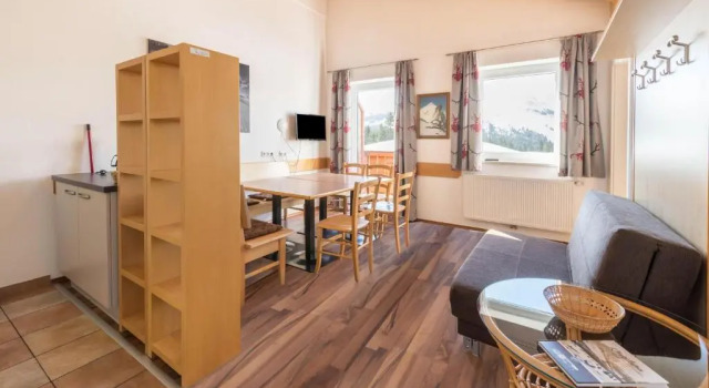 Sommer Chalet Central Top CC7