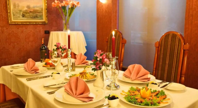 Трёхместный номер Standard Grand Hotel & Spa Tirana