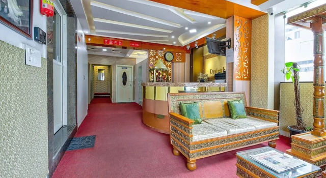 OYO 10395 Hotel Dvarka INN, Rezervovat Hotel Hotely v Bellary se snídaní, Snídaně