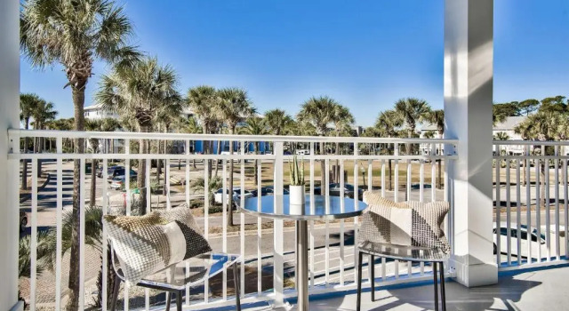 Апартаменты Gumbeaux Villa 1740