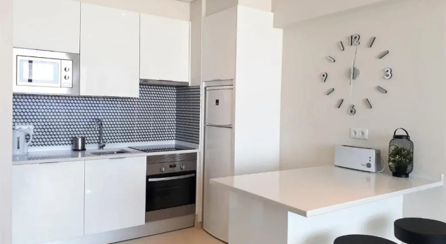 Апартаменты ABMAR- Por-do-sol, Vista mar, Remodelado, Wifi, 80mt Praia