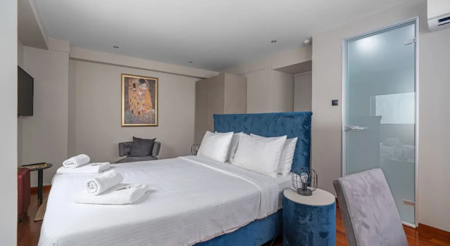 Aeolos Luxury Suites
