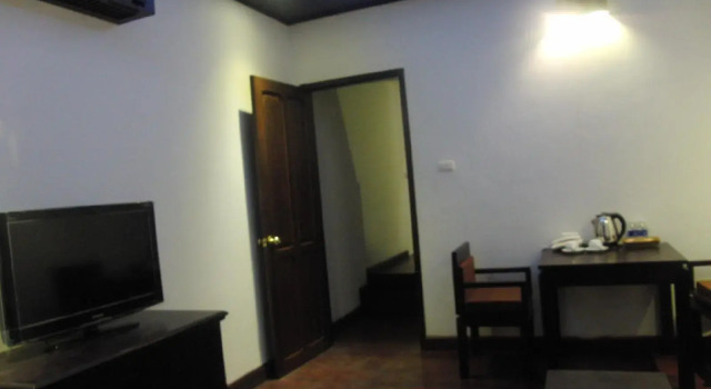 Chitchareune Mouangluang Hotel, Забронировать Отель Отели Луангпхабанг с бассейном, рядом с Manivanh College, Бассейн