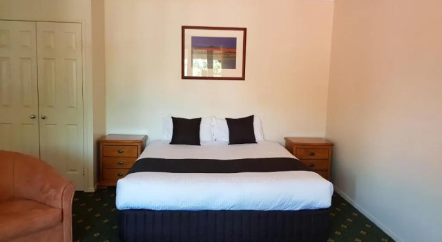 Апартаменты Mayfield on Montville