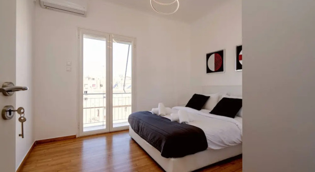 Апартаменты с балконом и с видом на город The Spiritual Athens Apartment