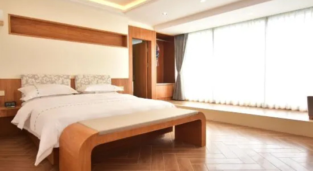 Люкс Deluxe Quanyan Hotspring Holiday Hotel