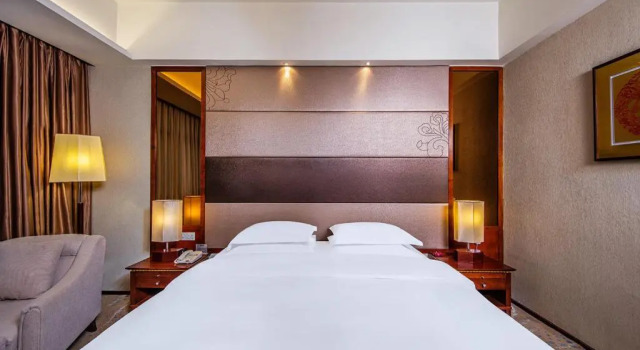 Номер Standard Crowne Plaza Foshan by IHG