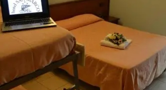 Hotel San Marco, Varaa Hotelli Hotellit Abruzzo aamiaisella, Aamiainen