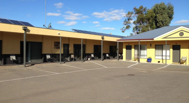 Kyabram Motor Inn, Book Hotel Hoteller i Kyabram med parkering, Parkering