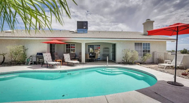 Коттедж Views & Fenced Yard: Lake Havasu City Home!