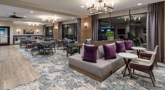 Люкс Homewood Suites By Hilton Albuquerque Downtown