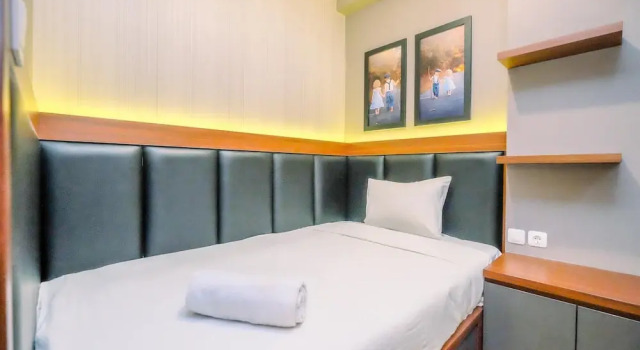 Modern Look 2BR at 28th Floor Podomoro Golf View Apartment