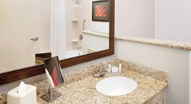 Люкс Courtyard by Marriott Houma