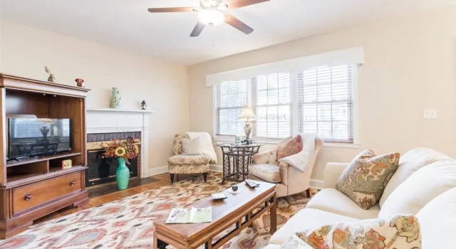 Sewanee Ave, 22, Book Hotel Greeneville Tennessee