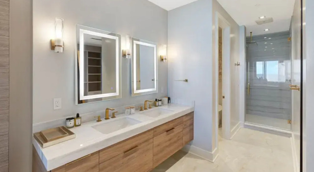 Апартаменты Beachfront 3 bedroom Luxury Residence