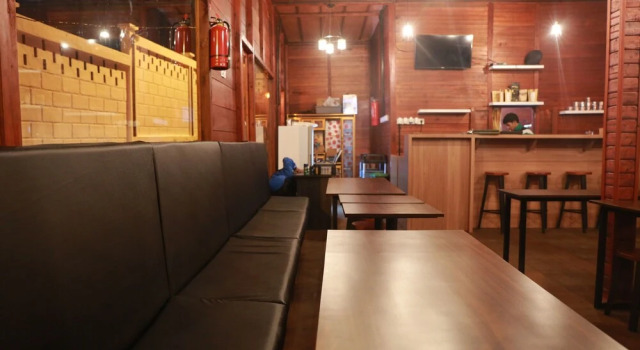 Swarga Lodge and Homestay, Rezerwuj Hotel Jambi 
