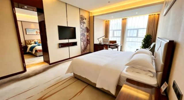 Семейный люкс Tongren Jinjiang Hotel