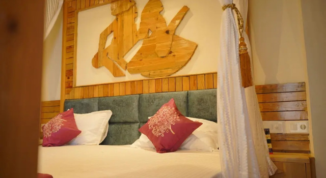 Номер Standard с балконом Hotel Gandhi's Paradise