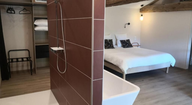 La maison de Bruno, Prenota Affittacamere Hotel a Alvernia con parcheggio, Parcheggio