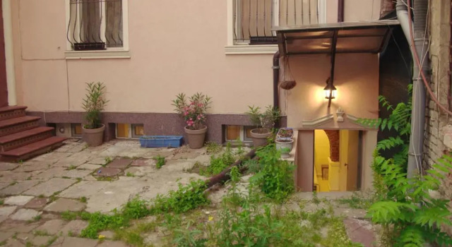 Top Center Detached Apartment Studio, Забронировать Апартаменты/квартира Апартаменты Софии, рядом с Королевский дворец, Апартаменты/квартира