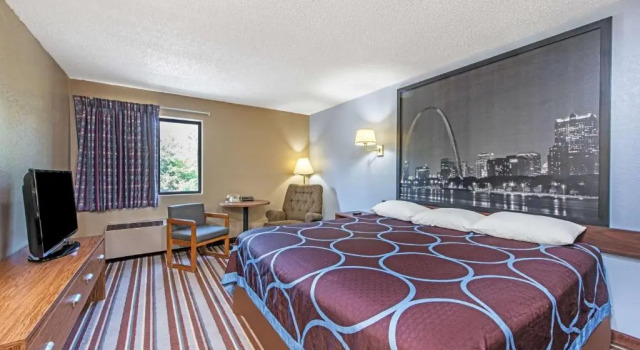 Standard Vierer Zimmer Super 8 by Wyndham Sullivan