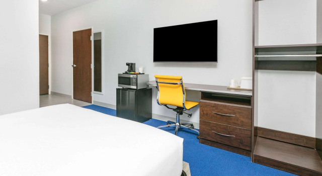 Microtel Inn & Suites by Wyndham Austin Airport, Buchen Sie Hotel Hotels in Greater Austin mit Pool, Schwimmbad