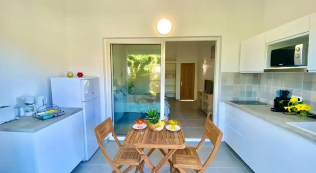 Beautiful suite S5, pool, sea view, Pinel Island