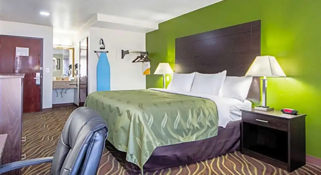 Номер Standard Econo Lodge Inn & Suites