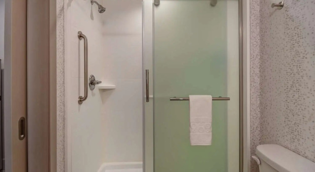 Двухместный люкс Home2 Suites by Hilton Wichita Northeast